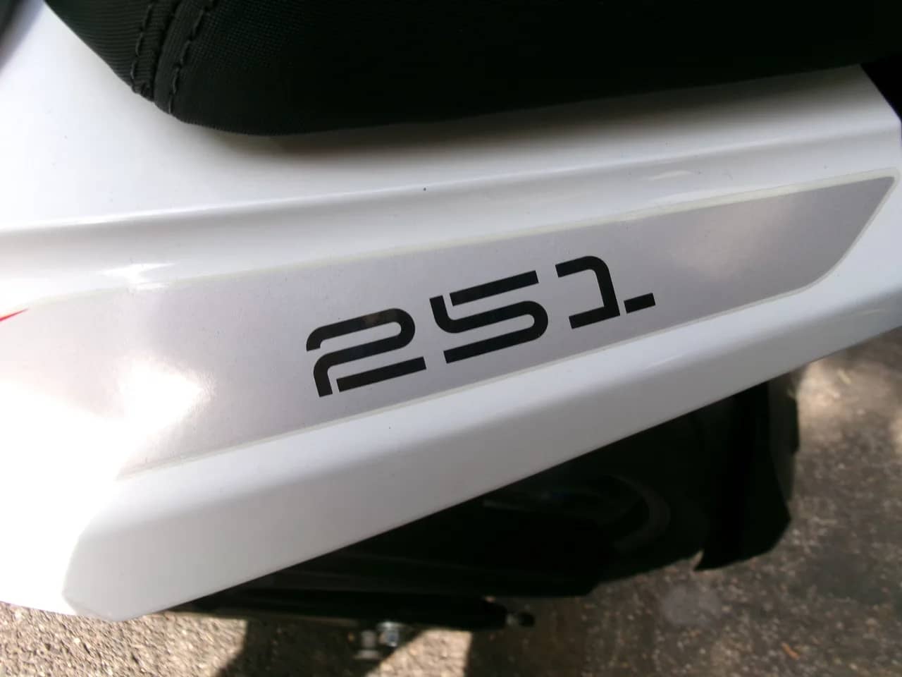 Benelli TRK 250 ABS - 2022 - KM 24.000 - Euro 5 foto 7