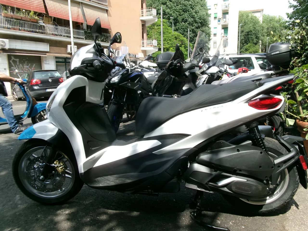 Piaggio Beverly 310 HPE - Euro 5 + - Nuovo Da Immatricolare foto 3