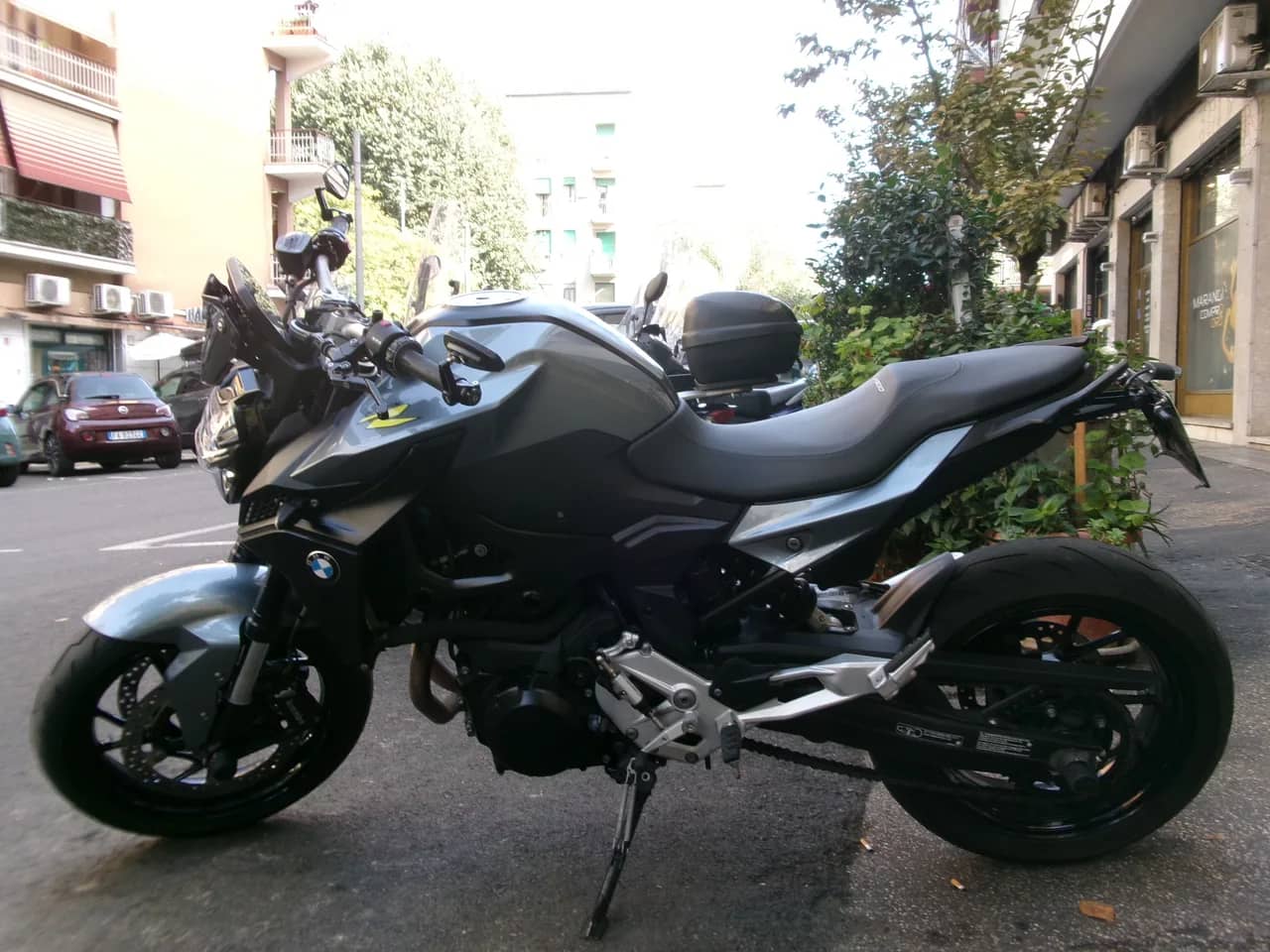 BMW F 900 R ABS 35KW Pat A2 - 2022 - KM 17.000 - Euro 5 foto 3