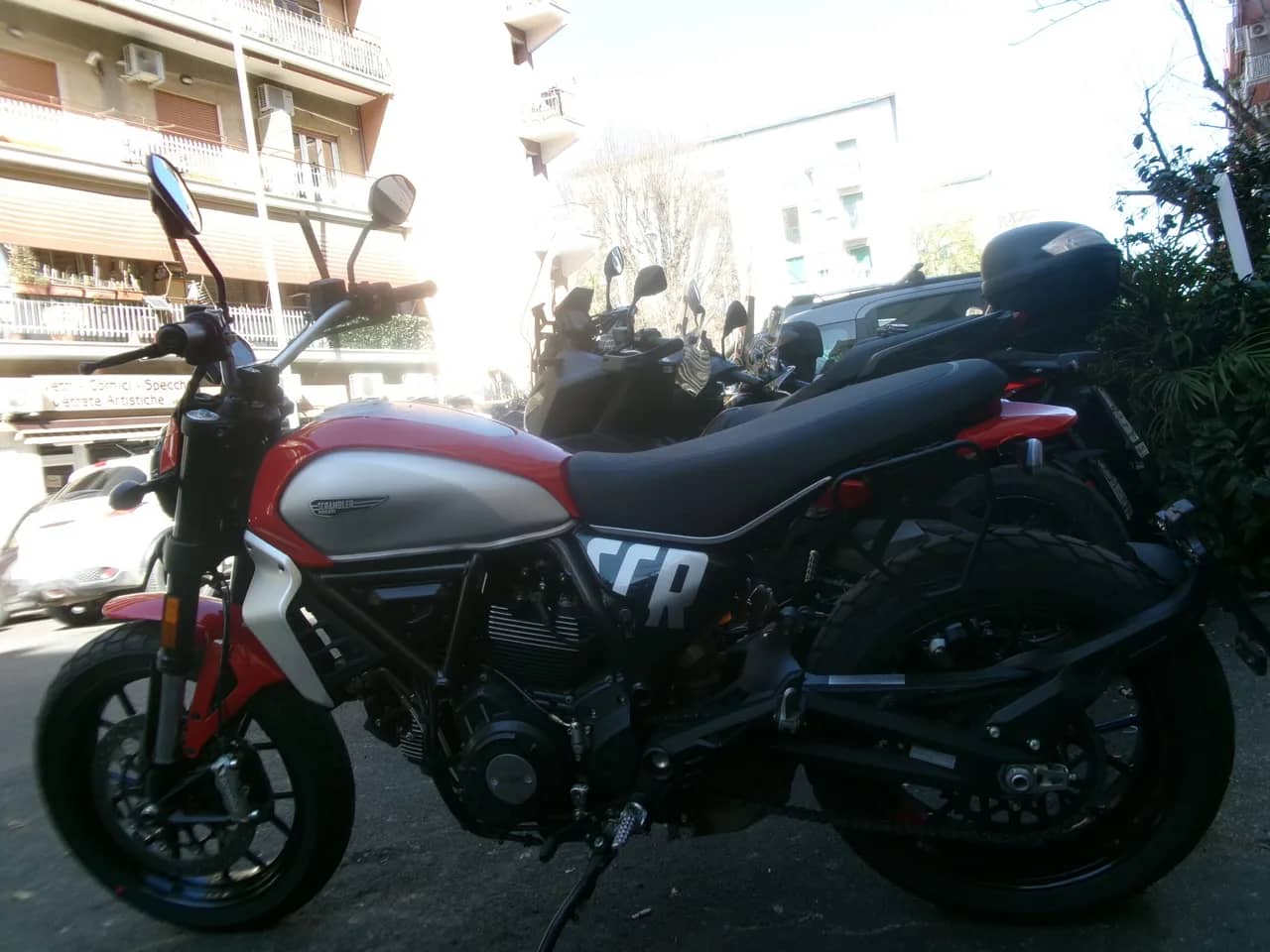 Ducati Scrambler 800 Icon Red - 2023 - KM 1.000 - Euro 5 foto 3
