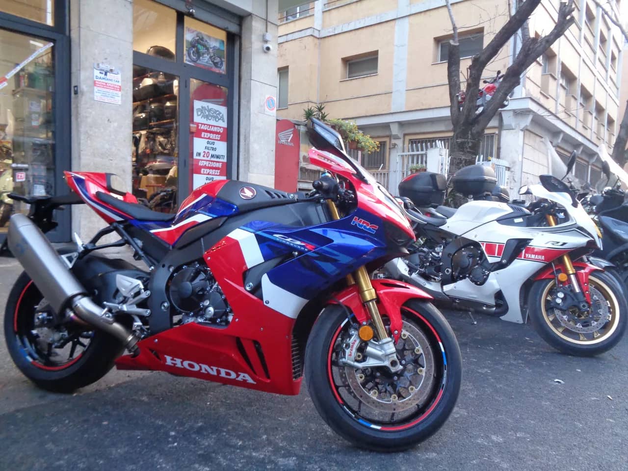 Honda CBR RR 1000 R Fireblade SP ABS Carbon - 2020 - 8.000 - Euro 5 foto 2