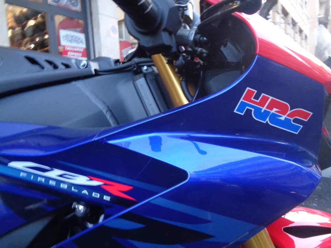 Honda CBR RR 1000 R Fireblade SP ABS Carbon - 2020 - 8.000 - Euro 5 foto 4