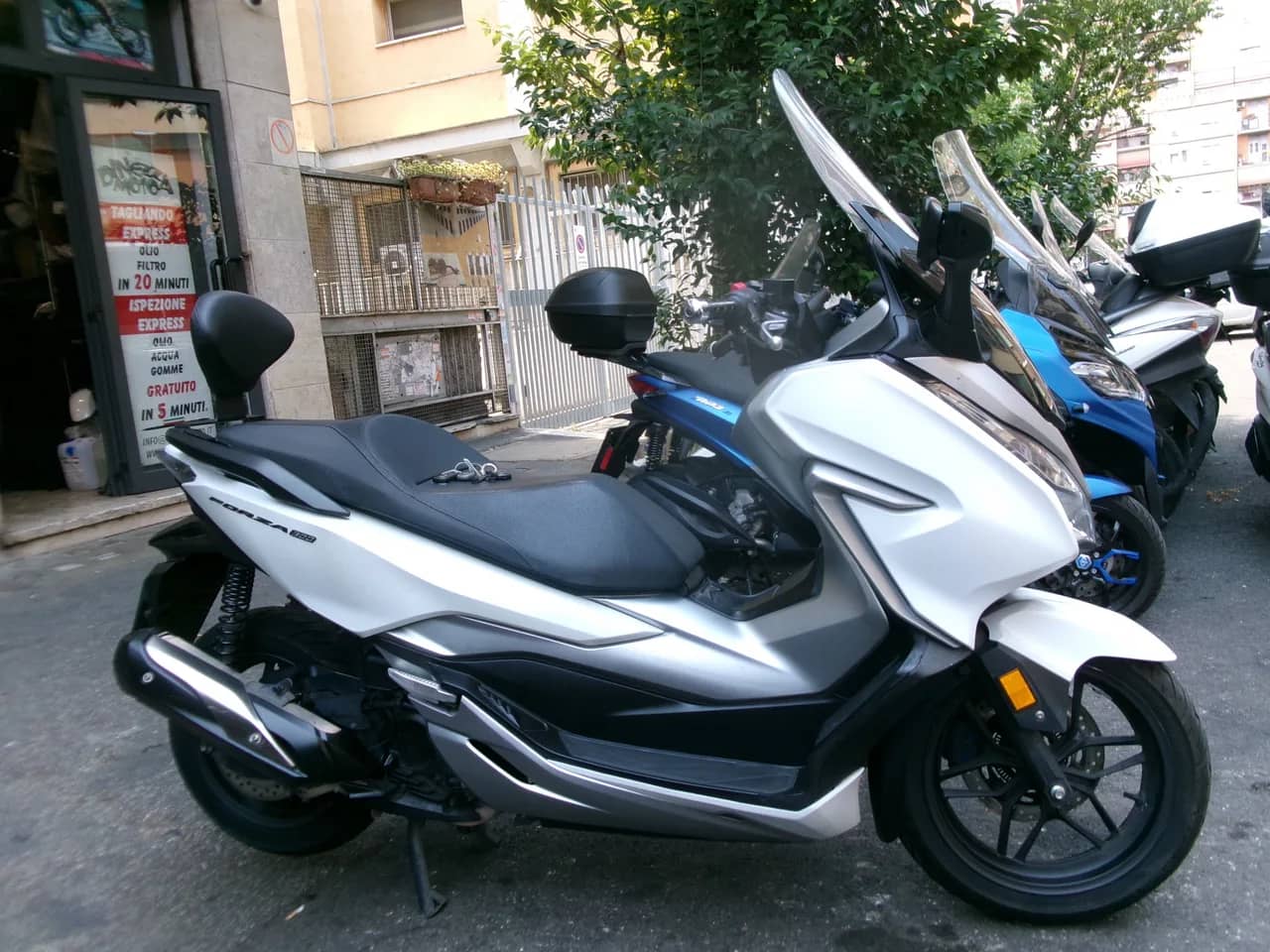 Honda Forza 300 ABS Tcs - 2019 - KM 43.000 - Euro 4 foto 2