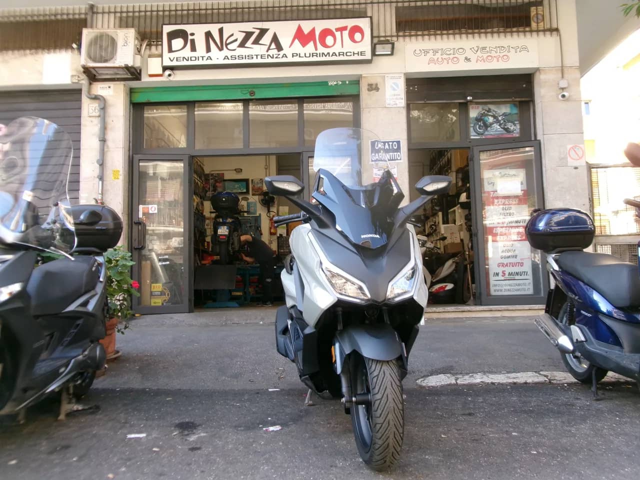 Honda Forza 125 ABS - 2023 - KM 14.000 - Euro 5 - Iva Esposta foto 1