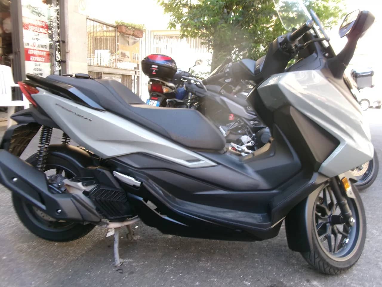 Honda Forza 125 ABS - 2023 - KM 14.000 - Euro 5 - Iva Esposta foto 2