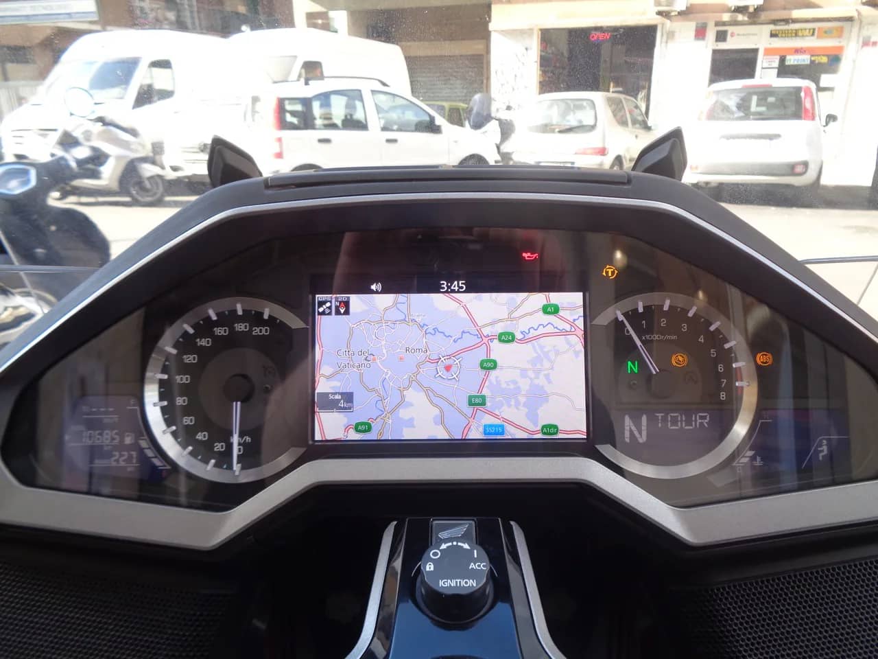 Honda GL 1800 Gold Wing ABS Tour DCT - 2019 - KM 10.000 - Euro 4 foto 5