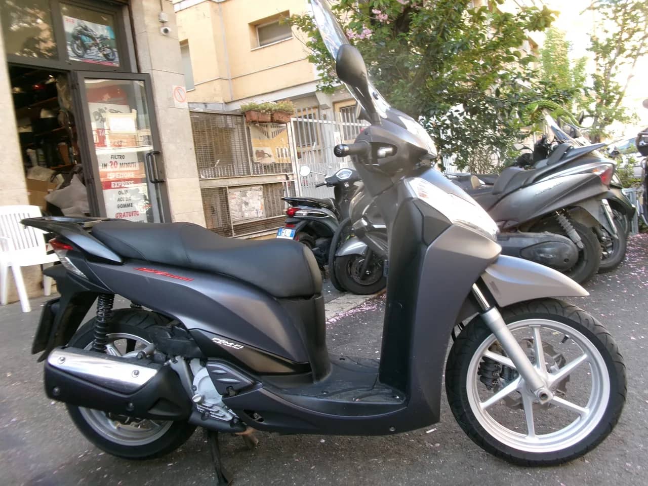 Honda SH 300 ABS - 2012 - KM 44.000 - Euro 3 foto 2
