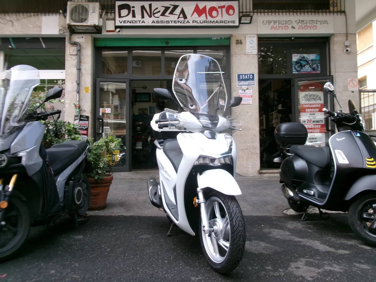 Honda SH 150 ABS Tcs - 2020 - KM 30.000 - Euro 5 foto 1
