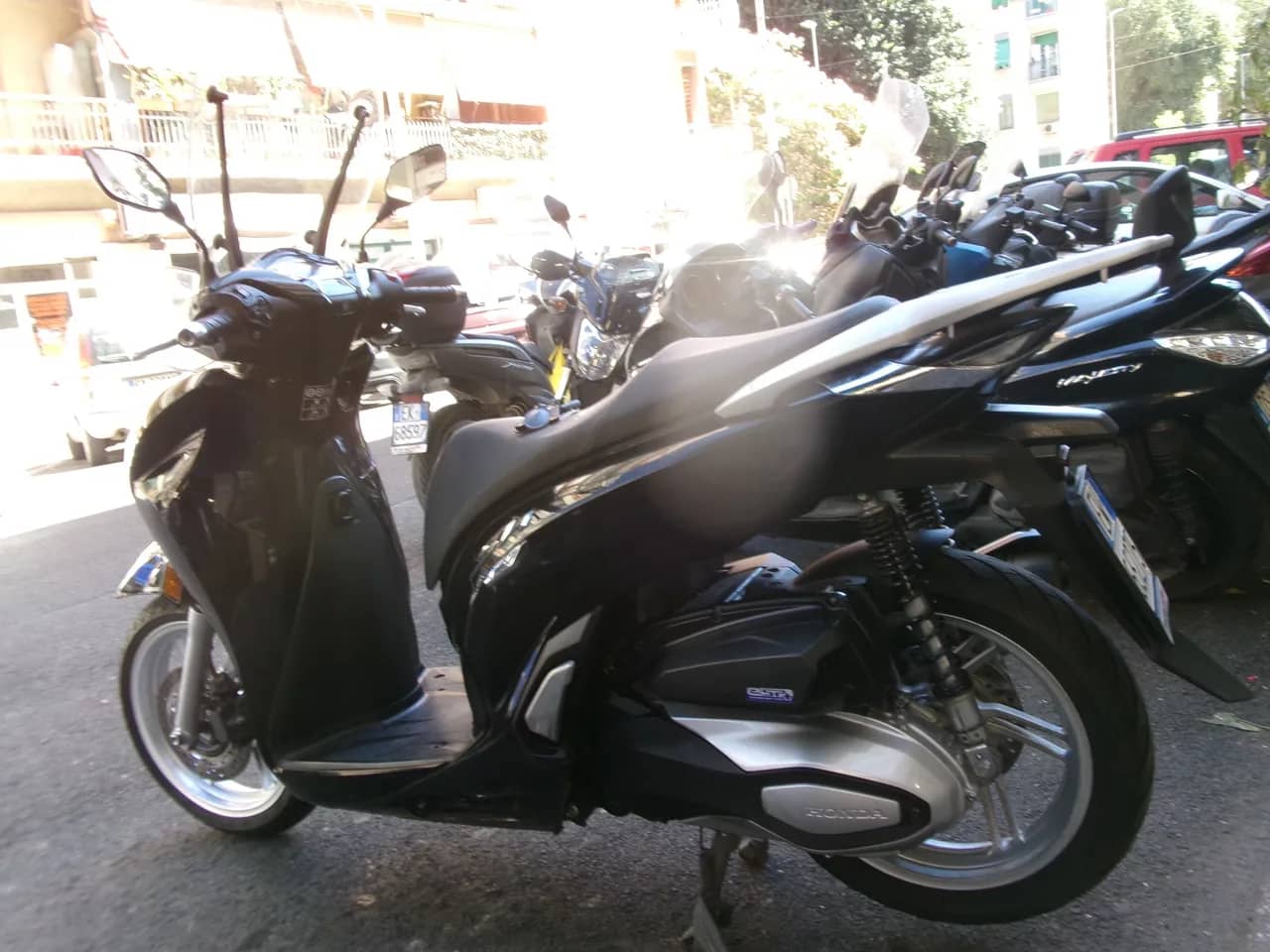 Honda SH 350 ABS Tcs - 2023 - KM 17.000 - Euro 5 - Iva Esposta foto 3