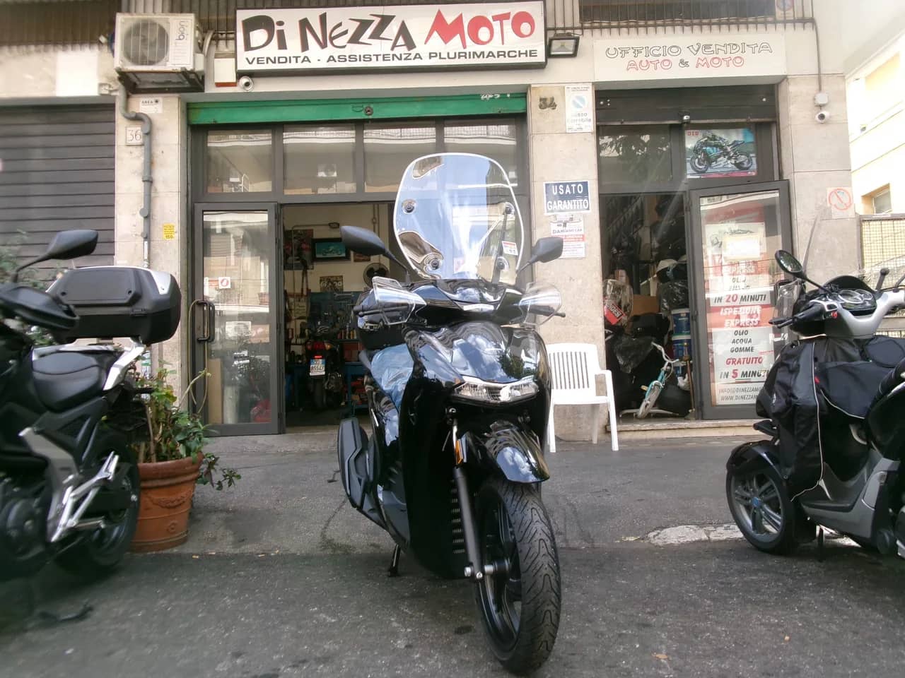 Honda SH 350 ABS Tcs - Euro 5 - Nuovo Da Immatricolare foto 1
