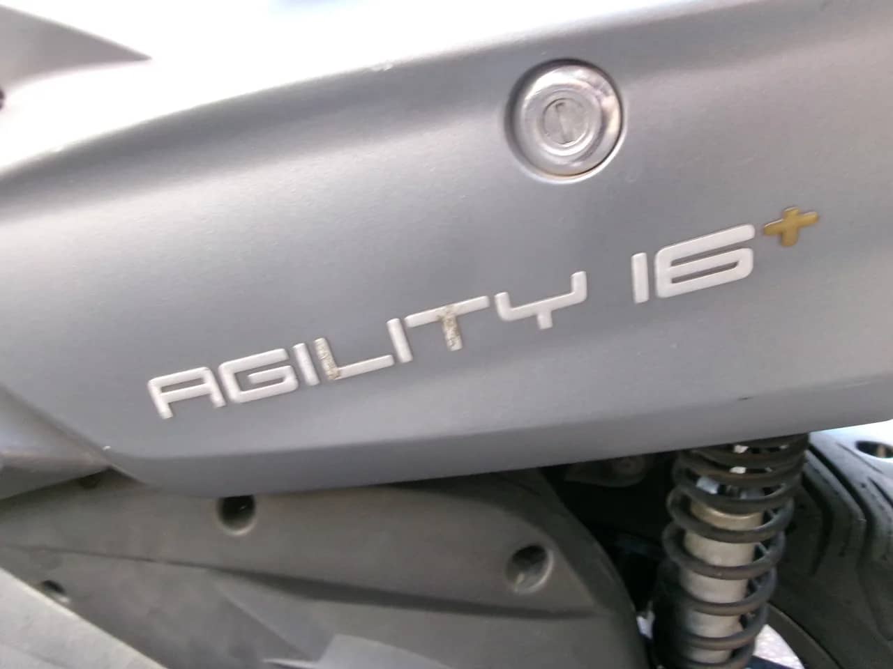 Kymco Agility 200 R16+ - 2017 - KM 20.000 - Euro 3 foto 4