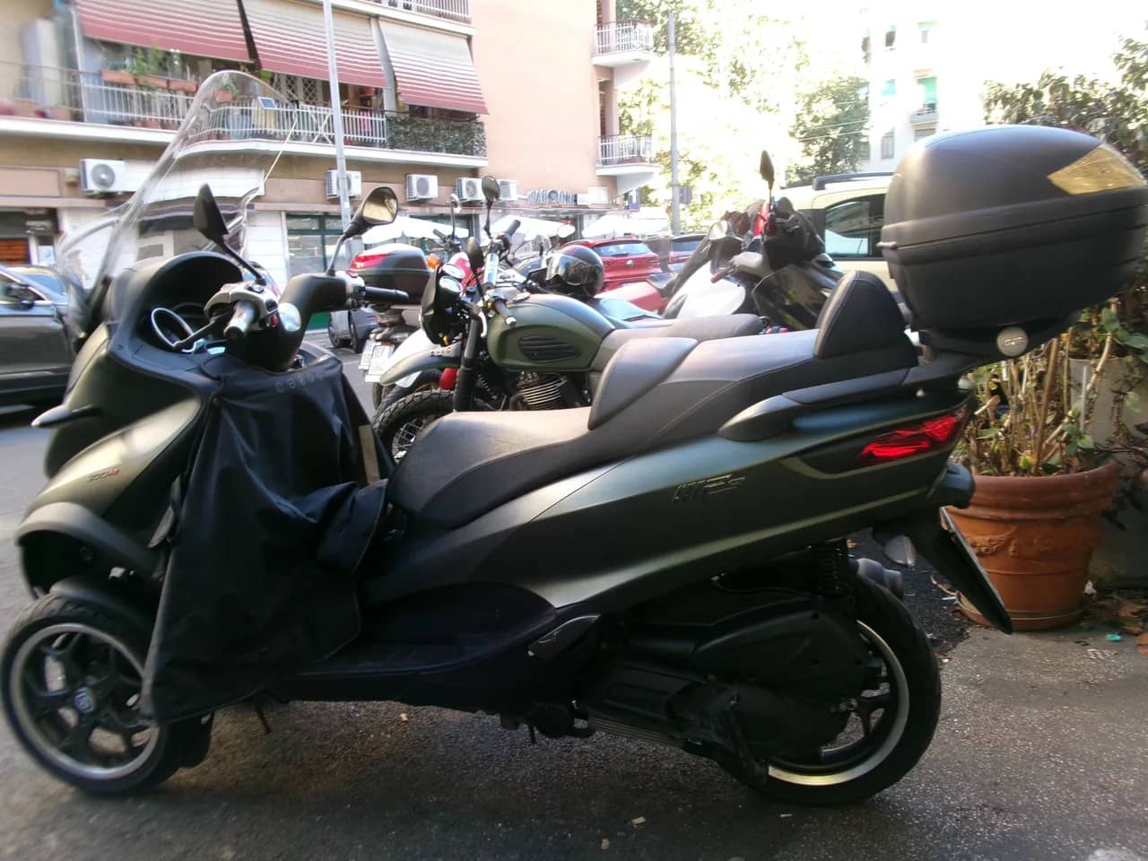 Piaggio MP3 300 Lt Business - 2016 - KM 24.000 - Euro 4 foto 3