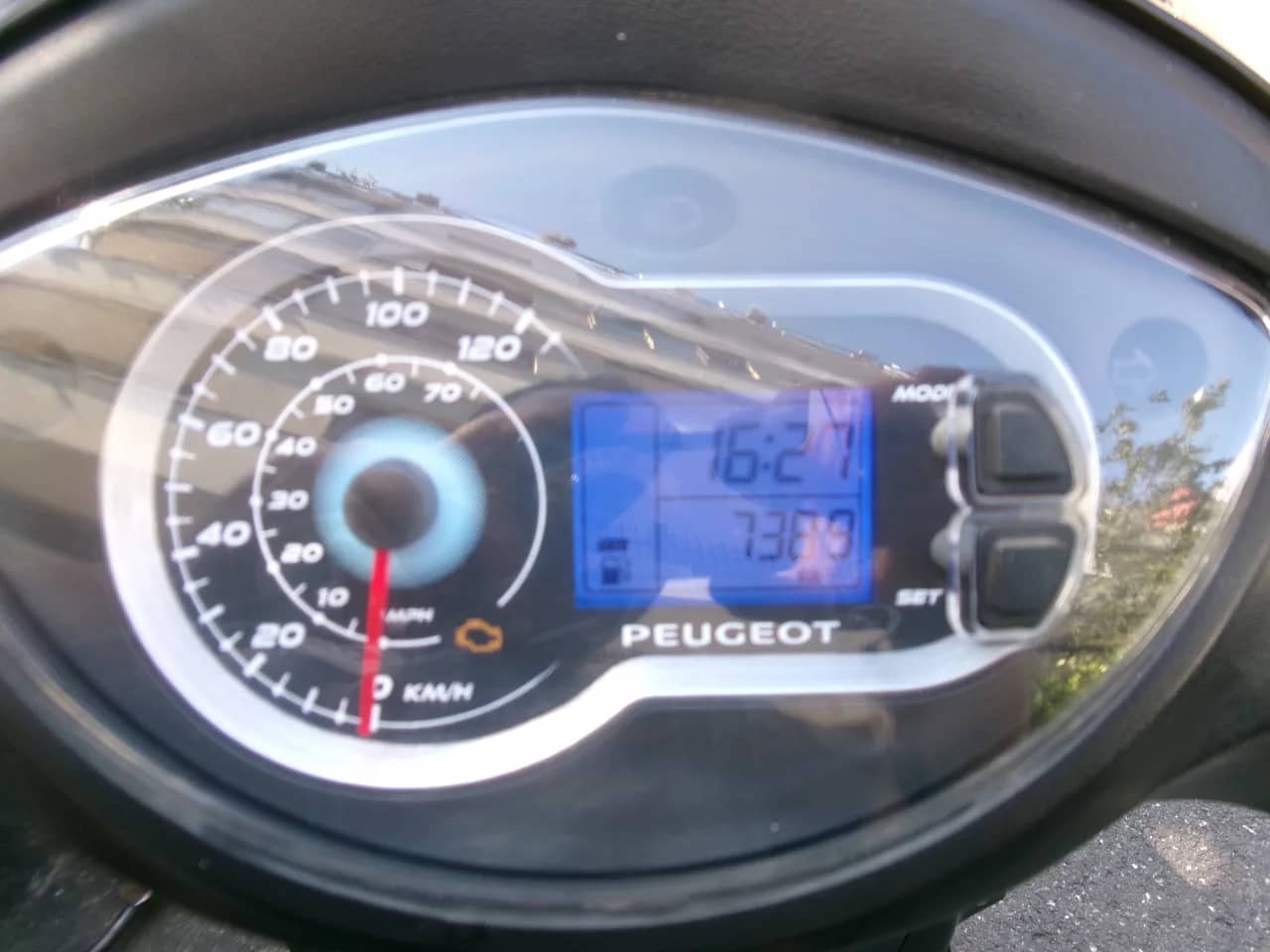 Peugeot Tweet 125 - 2023 - KM 7.000 - Euro 5 - Iva Esposta foto 5