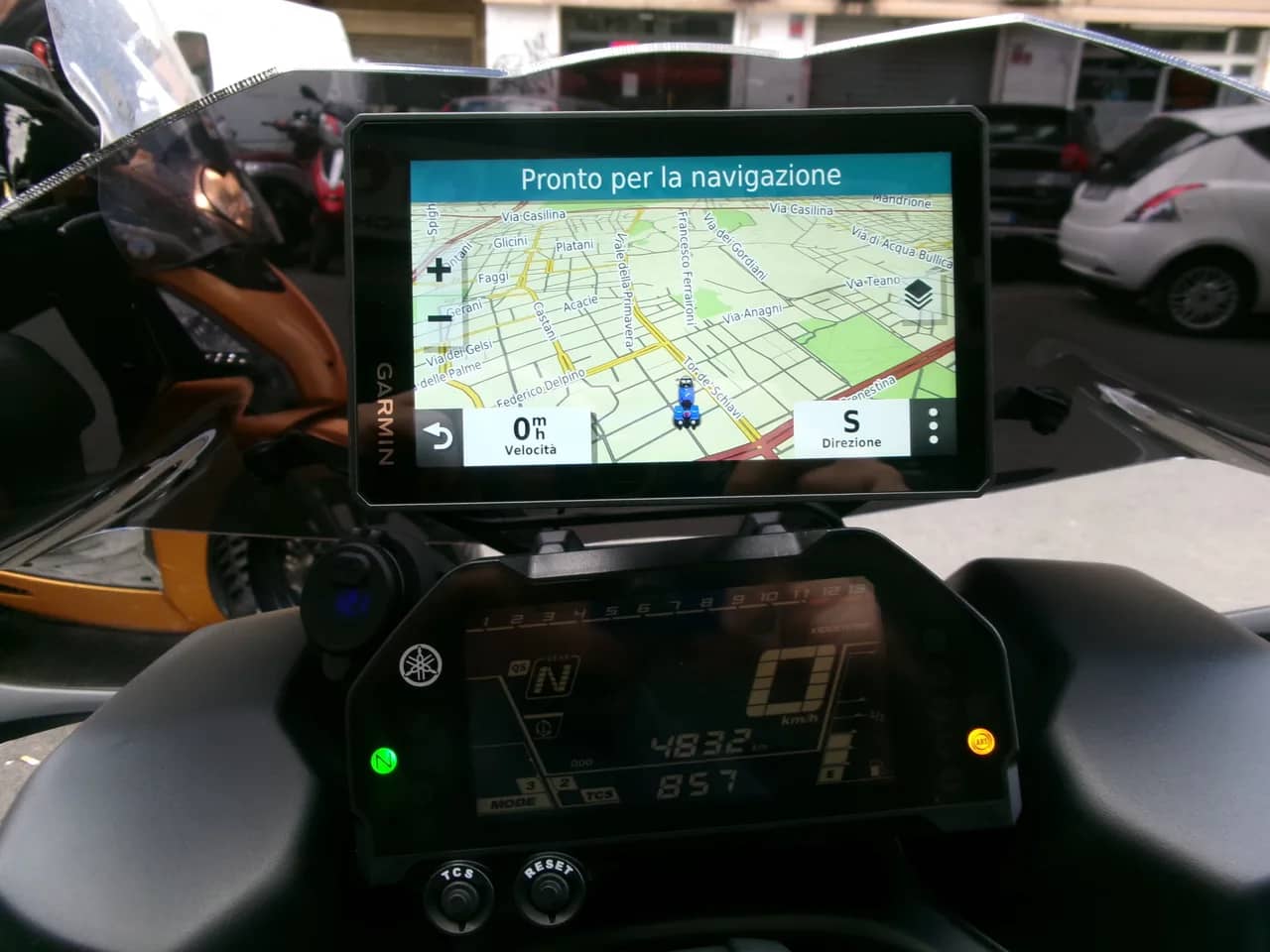Yamaha Niken 900 GT - 2021 - KM 4.000 - Euro 5 foto 5