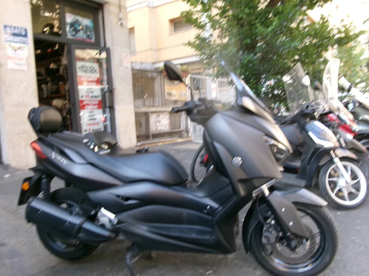 Yamaha X-Max 300 ABS Tcs - 2018 - KM 32.000 - Euro 4 foto 2