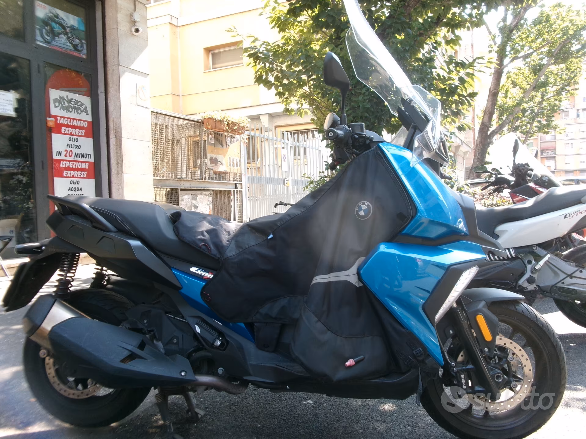 BMW C 400 X foto 2