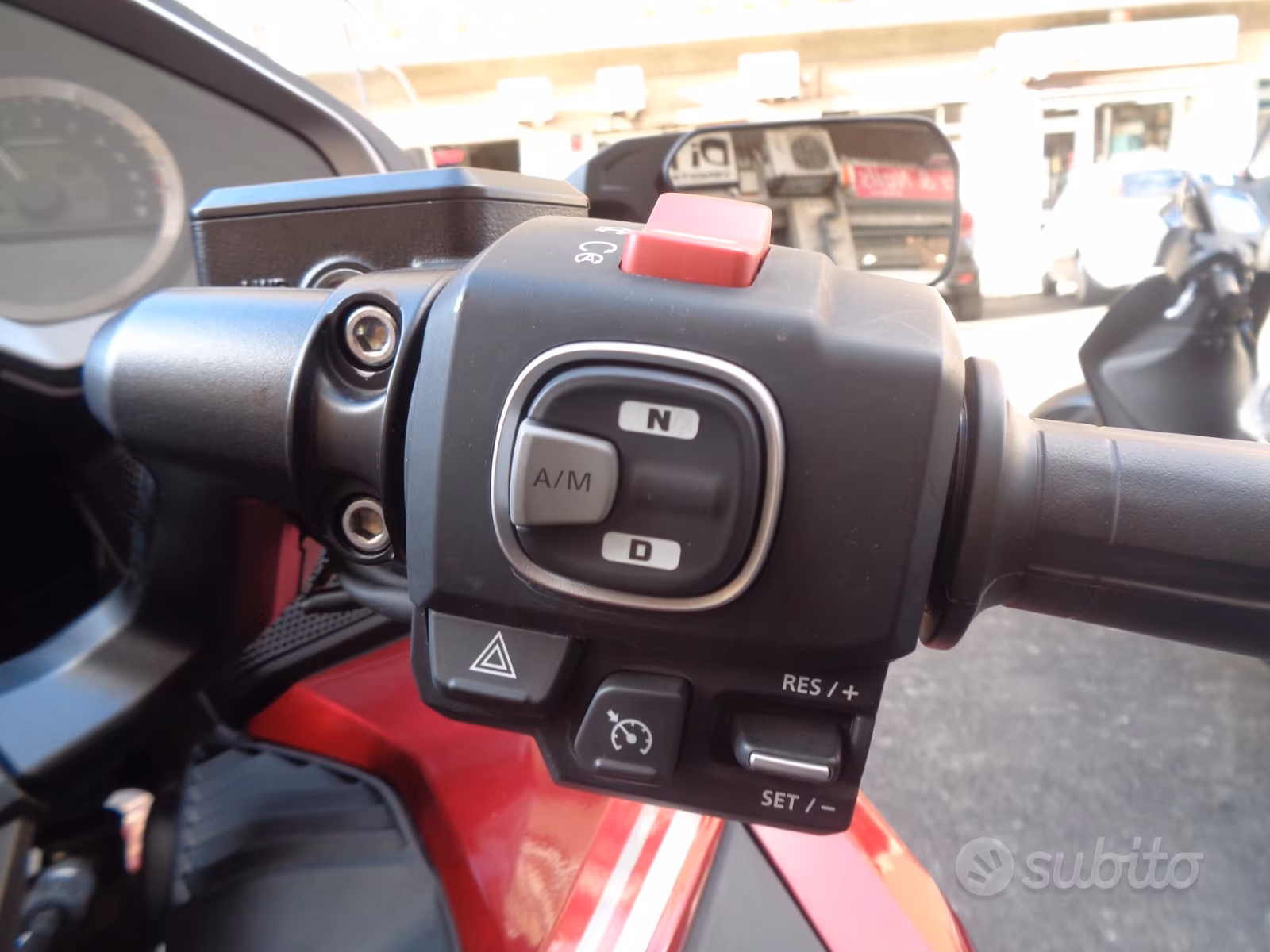Honda GL Gold Wing - DCT Tour ABS foto 7