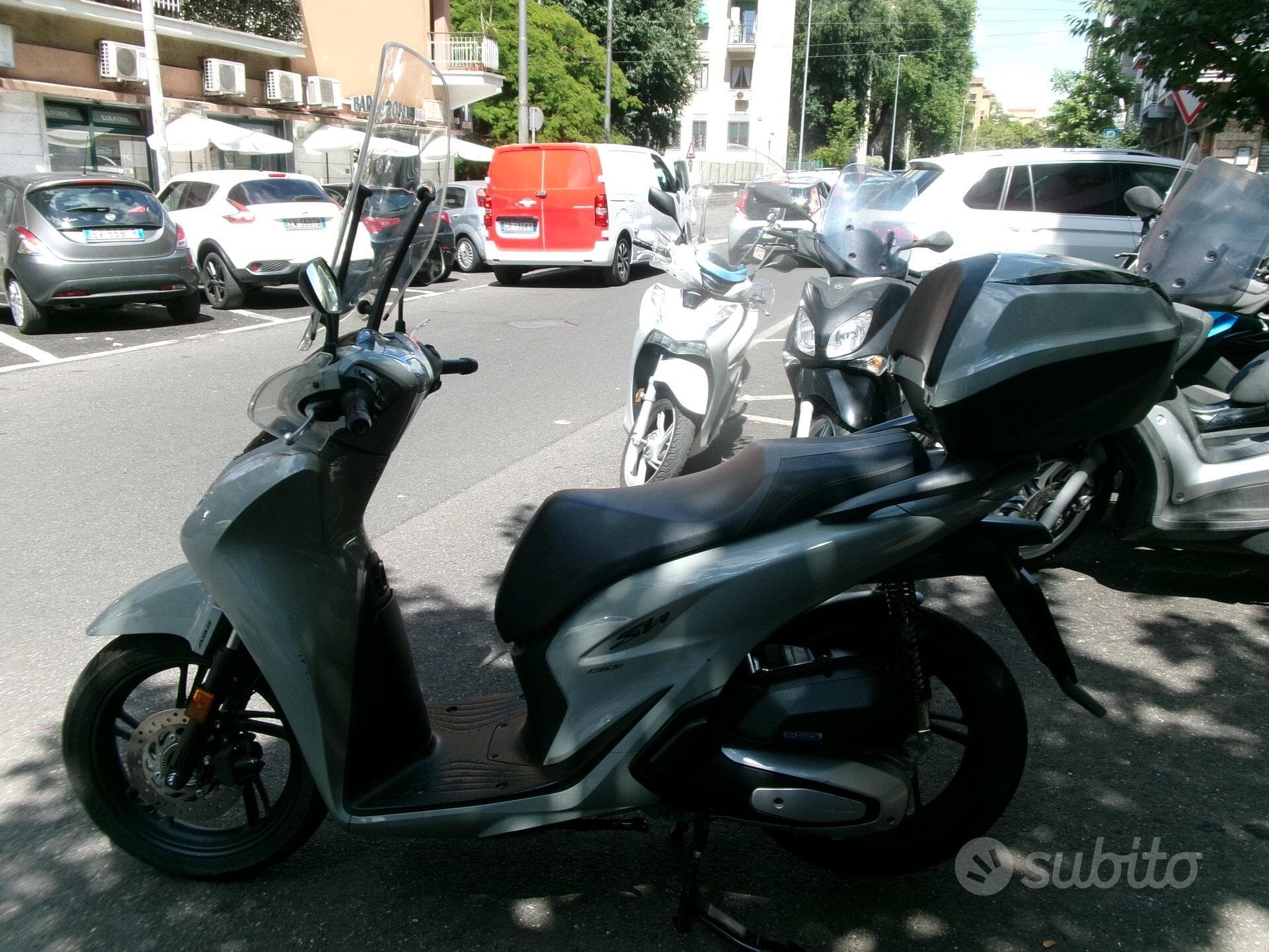 Honda SH 150 ABS foto 2