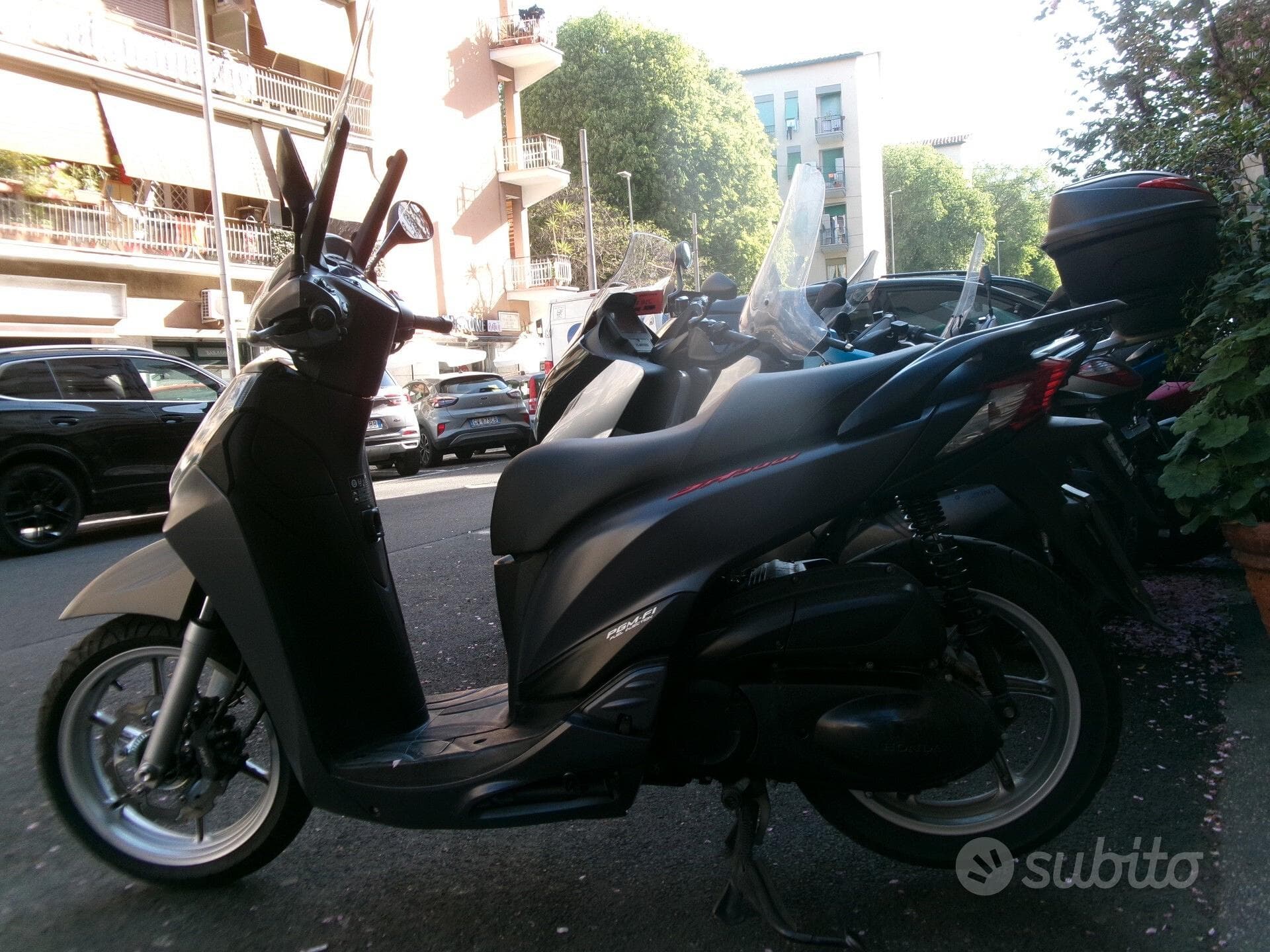 Honda SH 300 ABS foto 3