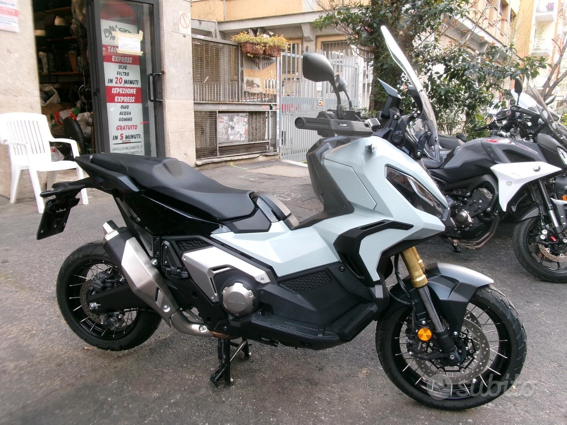 Honda X-ADV 750 foto 2