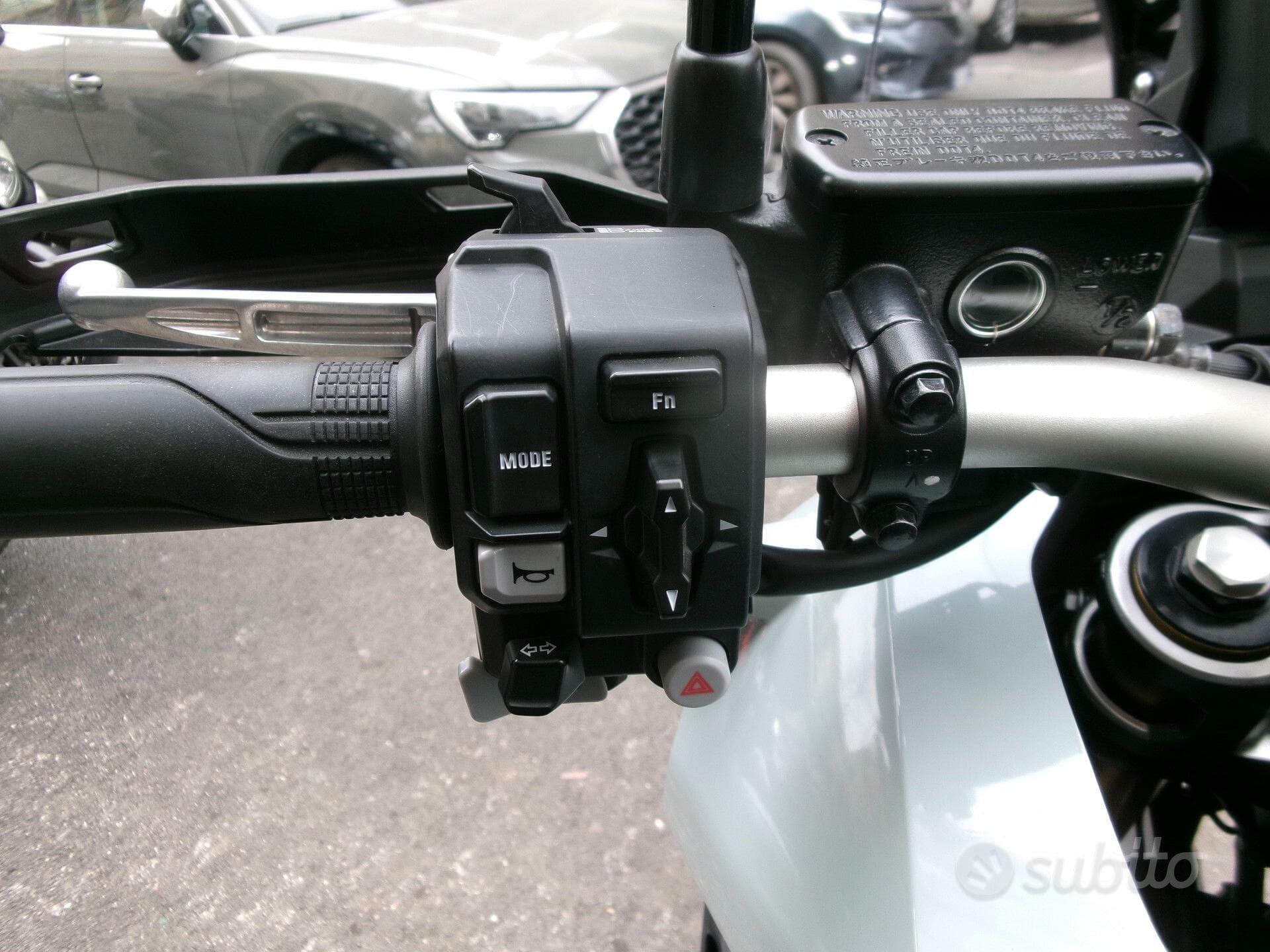 Honda X-ADV 750 DCT ABS foto 6
