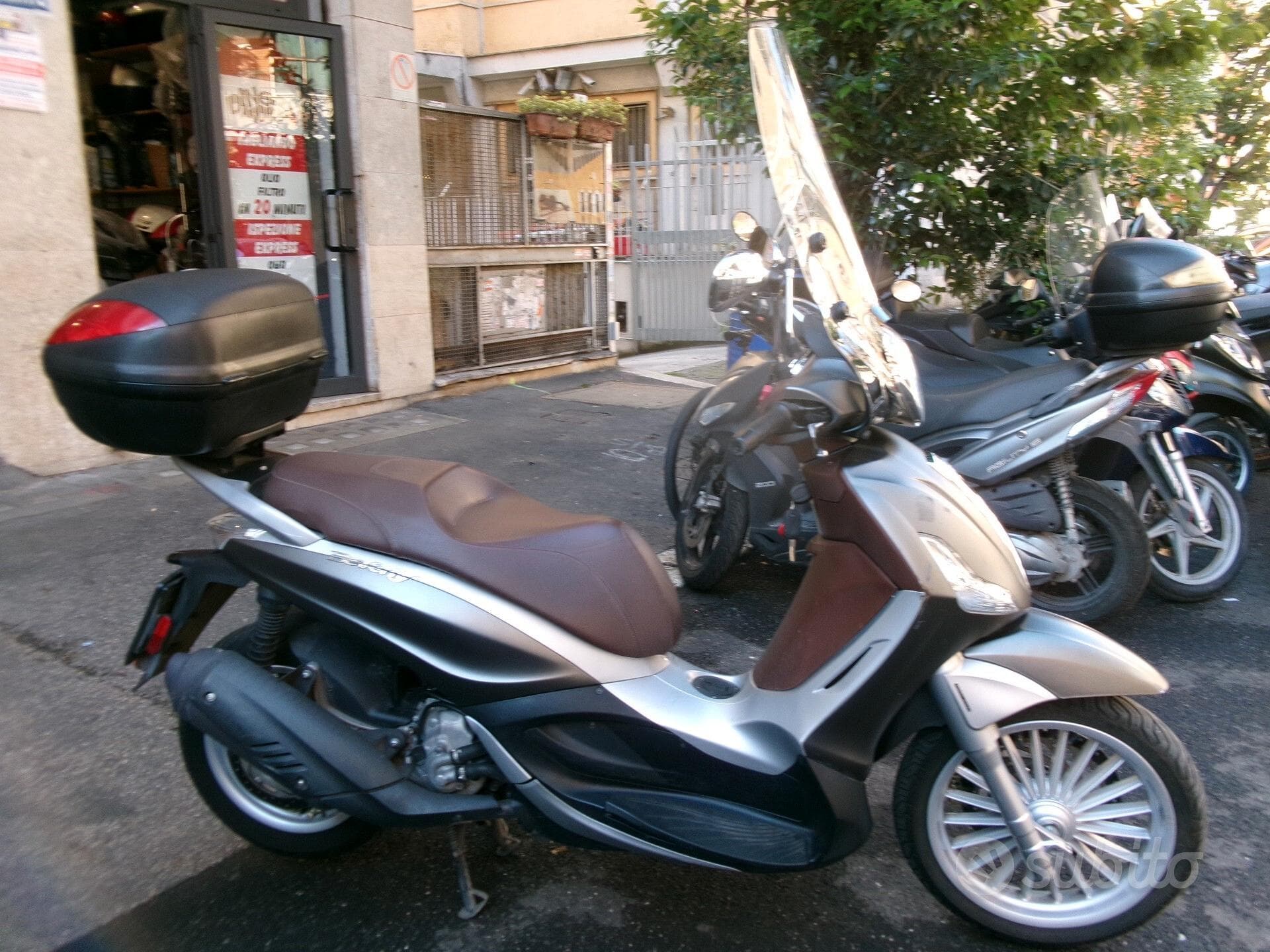 Piaggio Beverly 300 ABS ASR foto 2