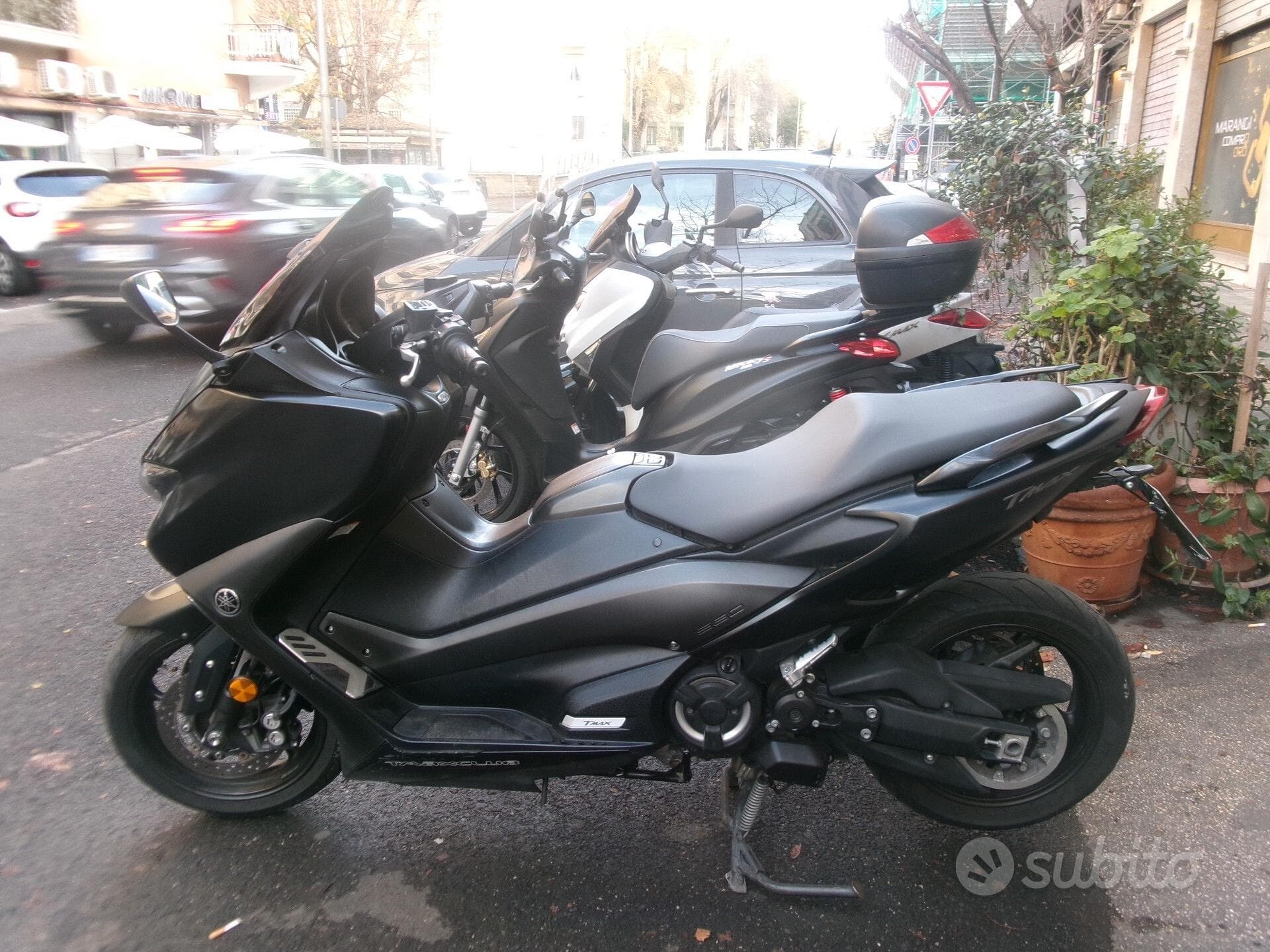 Yamaha T Max 560 ABS foto 2