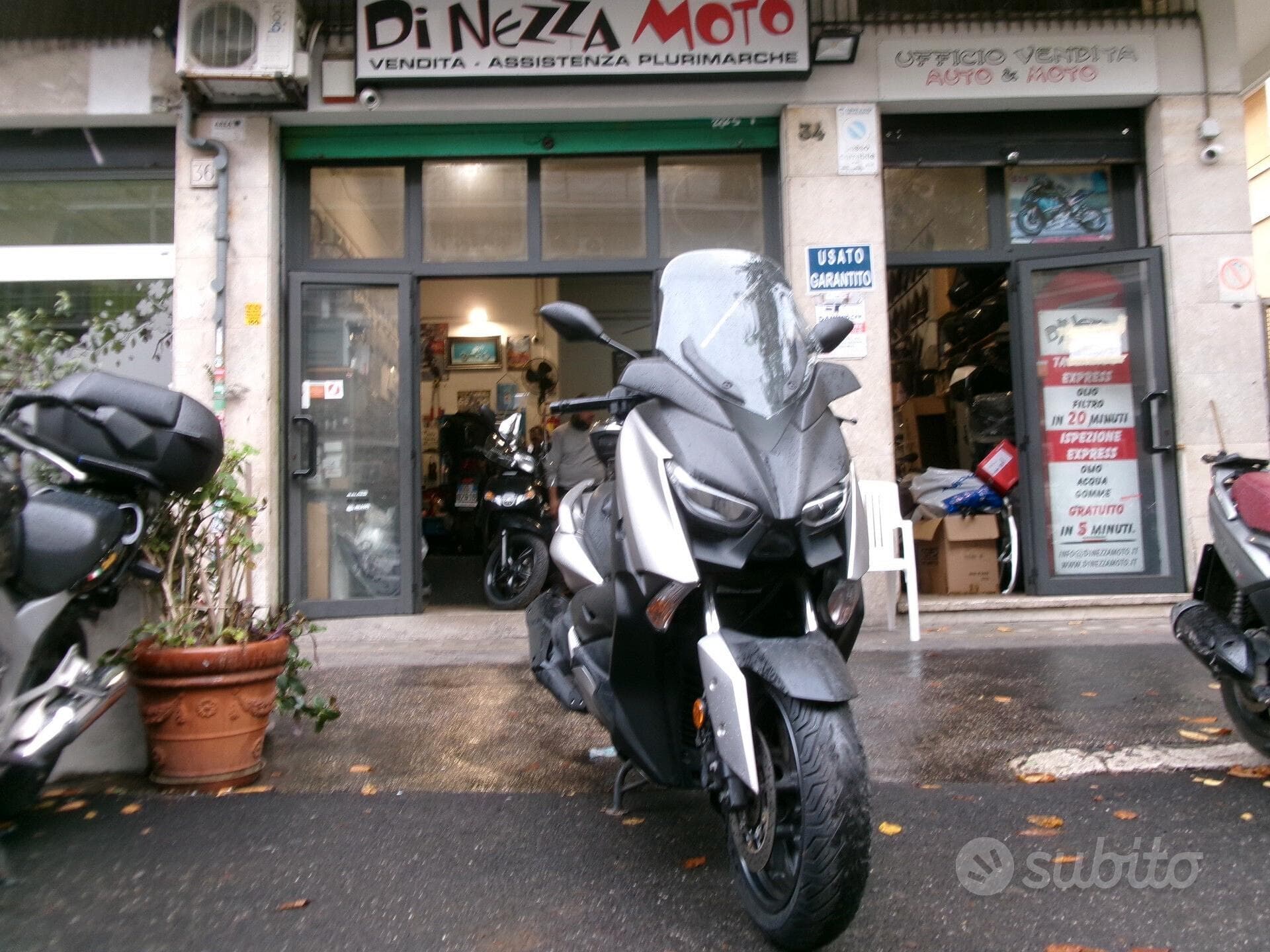 Yamaha X-Max 400 ABS