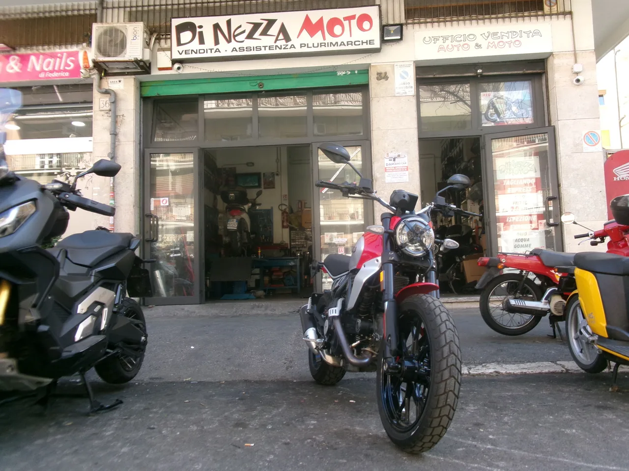 Ducati Scrambler 800 Icon Red - 2023 - KM 1.000 - Euro 5
