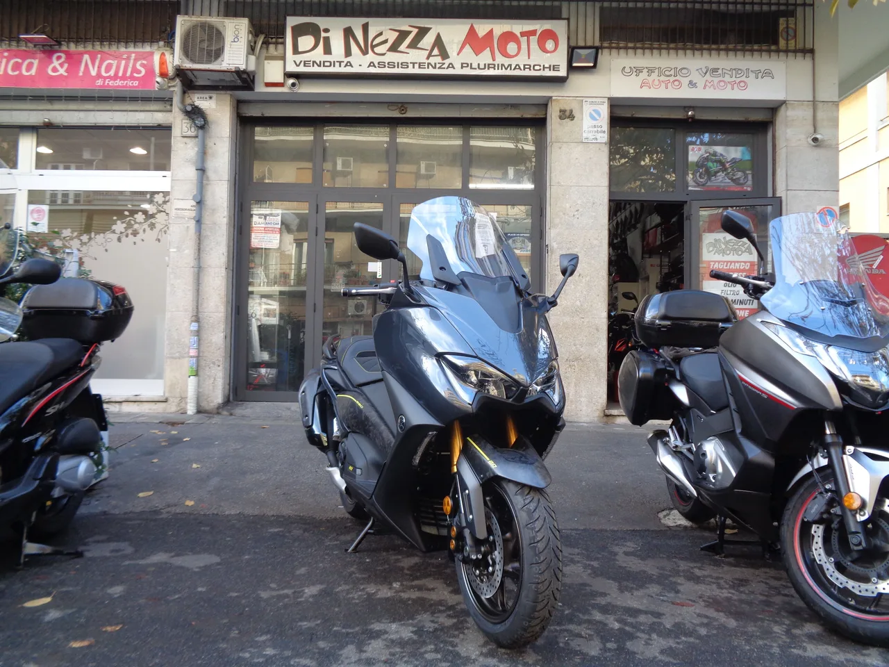 Yamaha T-Max 560 20° Anniversario Limited Edition - 2021 - KM 0 - Euro 5