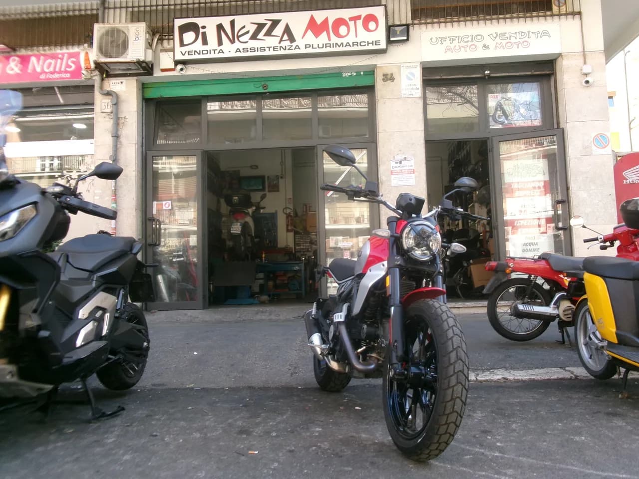 Ducati Scrambler 2023 presso Di Nezza Moto
