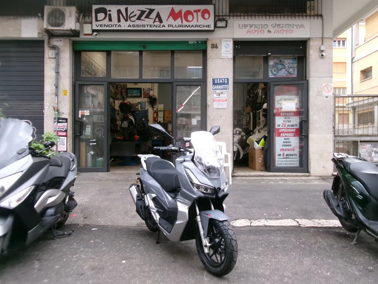 TNT XCO ABS da immatricolare scooter nuovo a Roma - foto 1 di 6