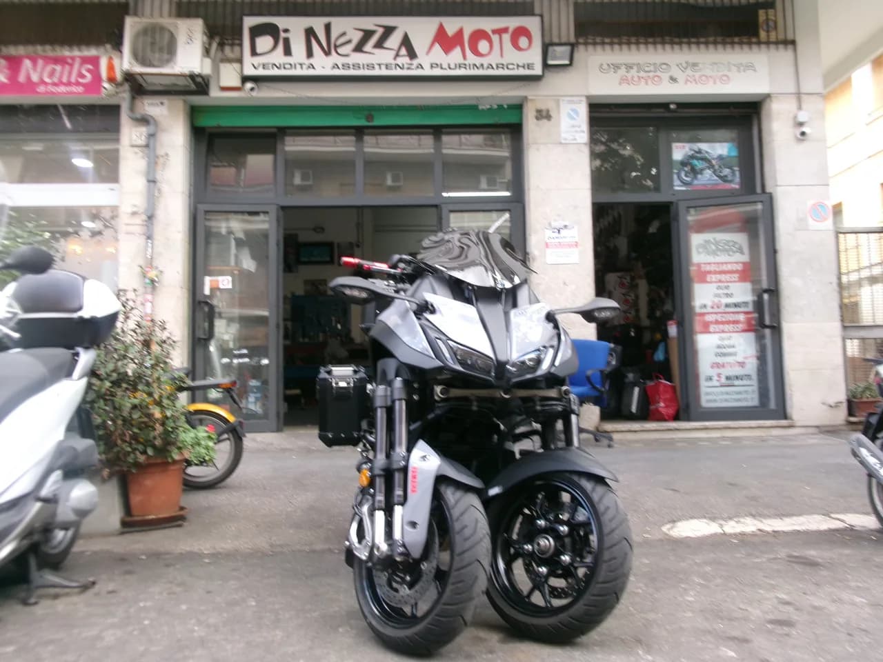 Yamaha NIKEN GT 2021 moto usato a Roma - foto 1 di 7