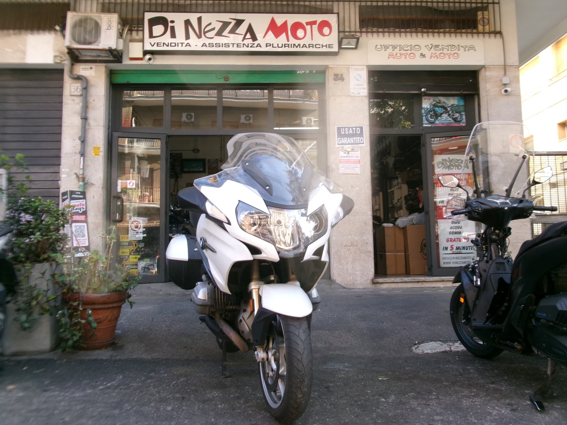 BMW R 1200 RT ABS 2018 moto usato a Roma - foto 1 di 10