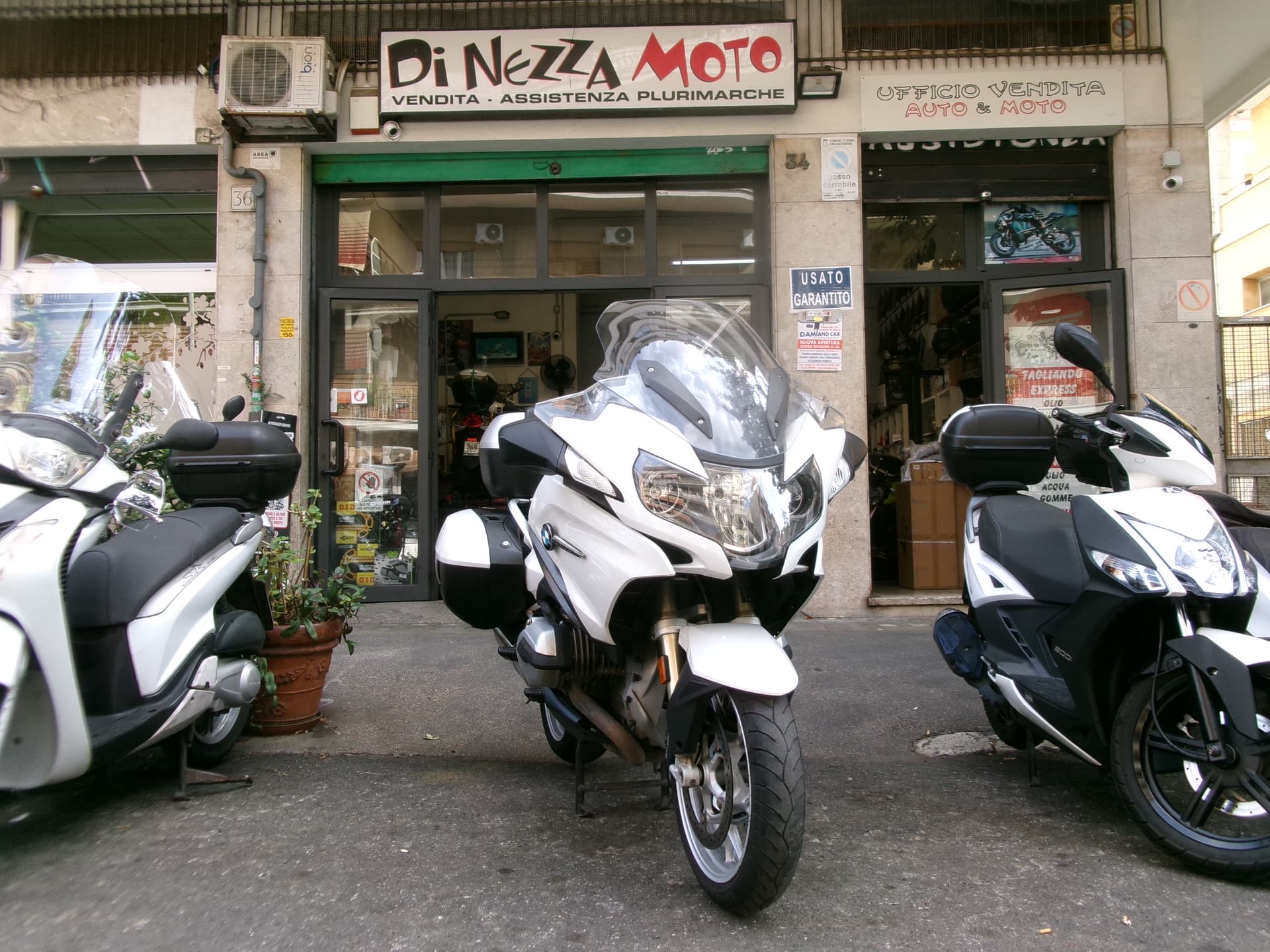 BMW R 1200 RT ABS 2018 moto usato a Roma - foto 1 di 11