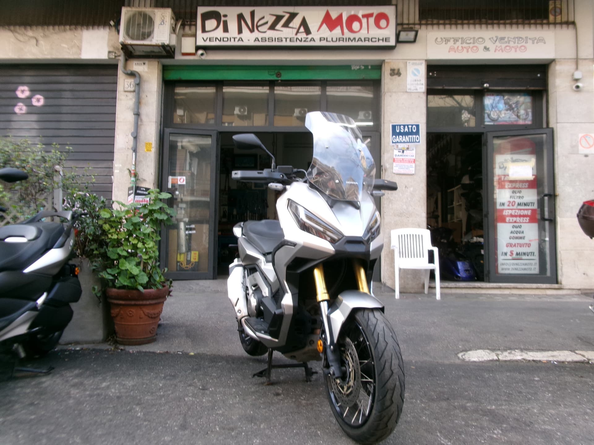 Honda X-ADV ABS DCT 2021 scooter usato a Roma - foto 1 di 5