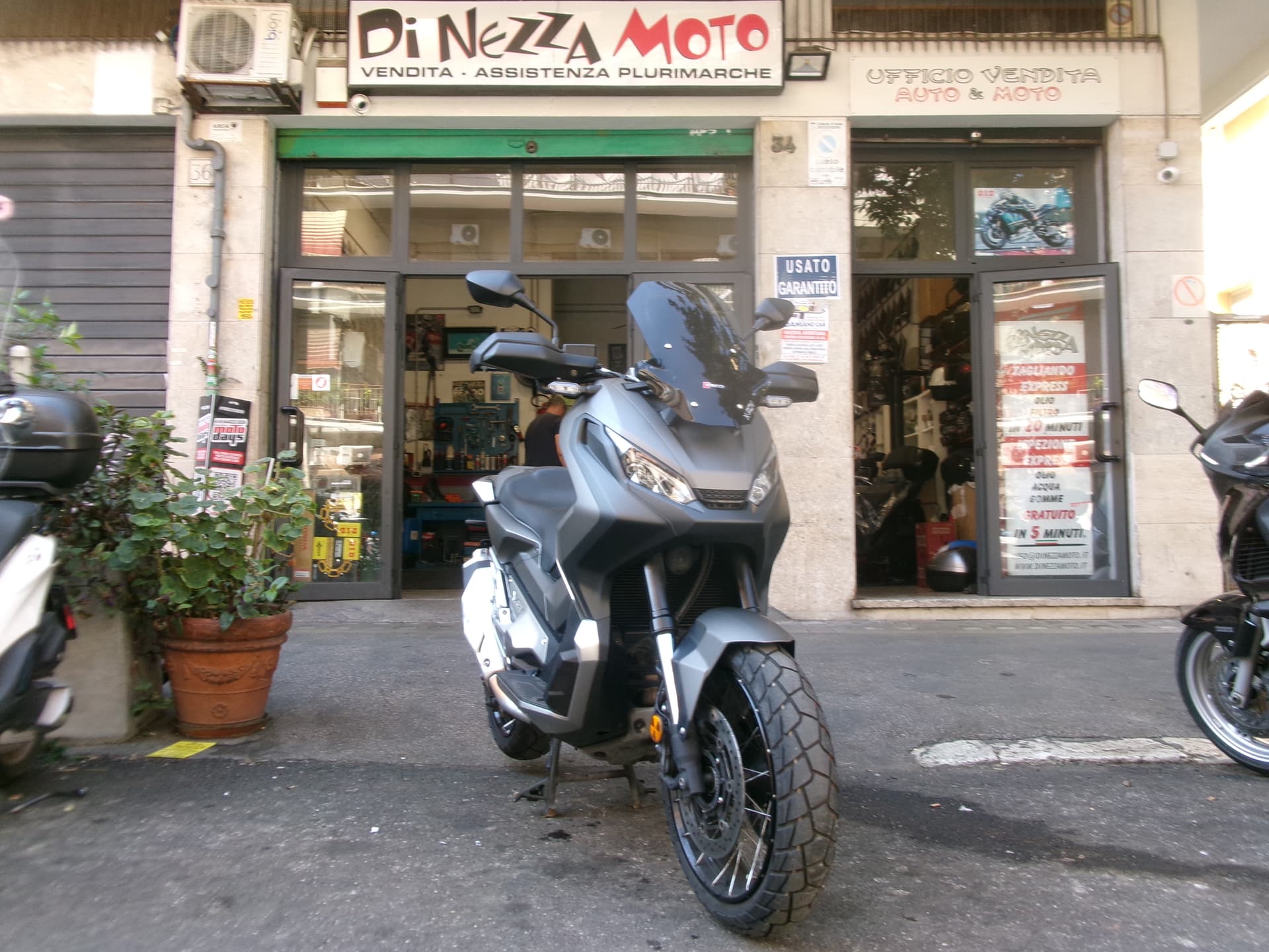 Honda X-ADV 750 ABS DCT TCS 2019 moto usato a Roma - foto 1 di 6