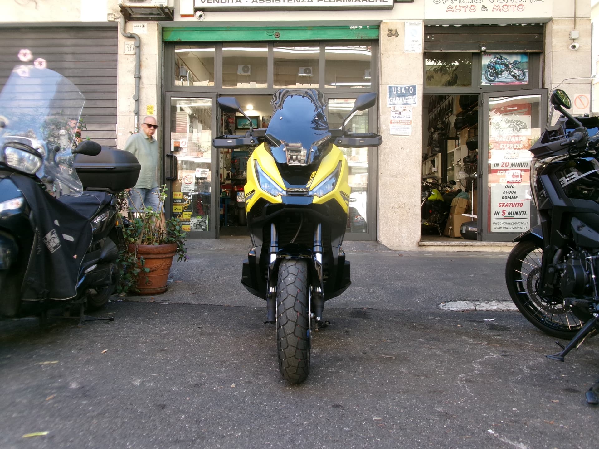 Honda X-ADV 750 SPECIAL EDITION 2025 scooter usato a Roma - foto 1 di 5