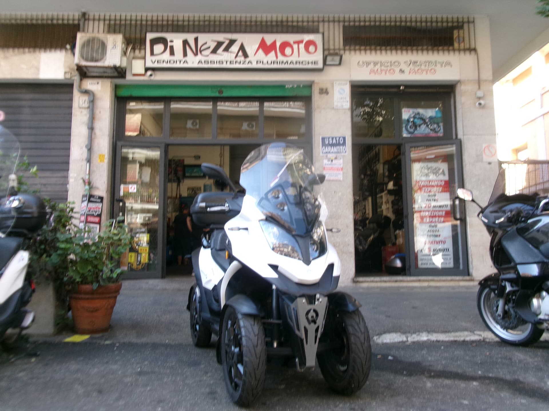 Quadro 4 ABS 2018 scooter usato a Roma - foto 1 di 7